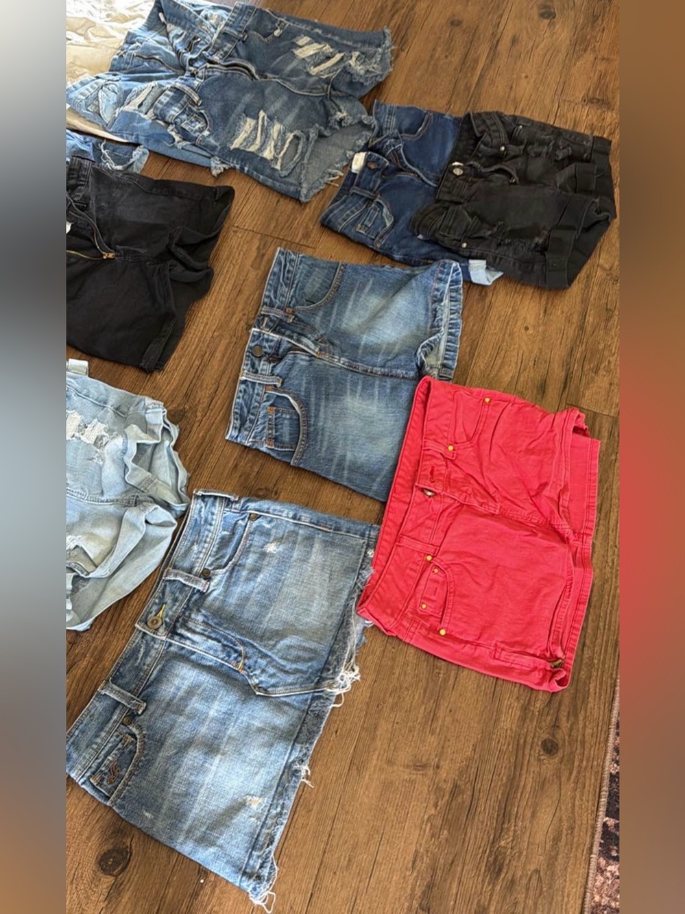 Shorts (Bundle) - Picture 3 of 7